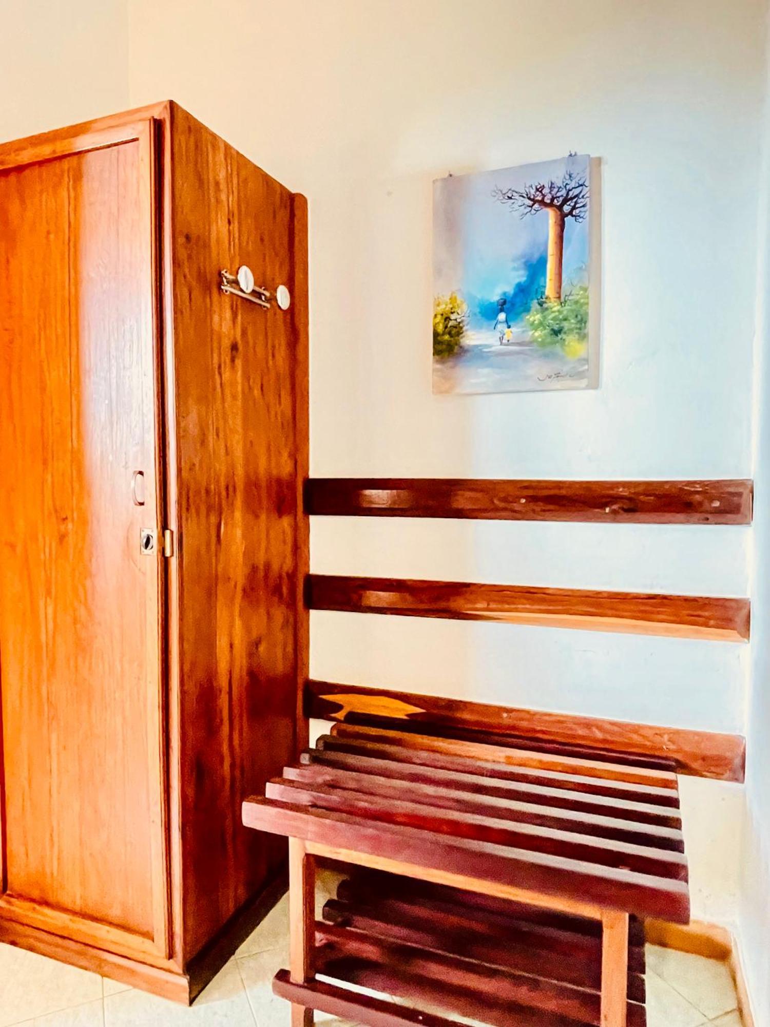 Hotel Le Nouvel Eden Toliara Esterno foto